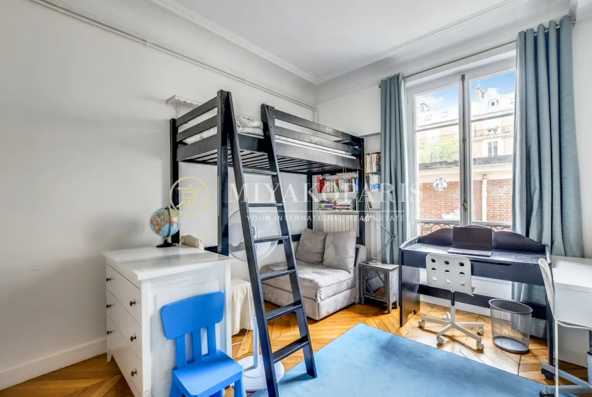 1170